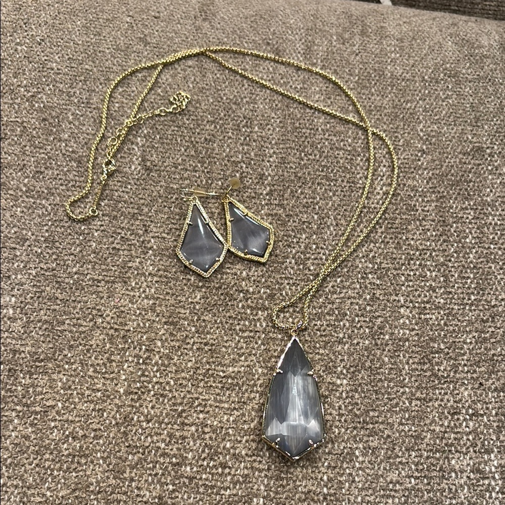 Kendra Scott Gold and Silver Necklace